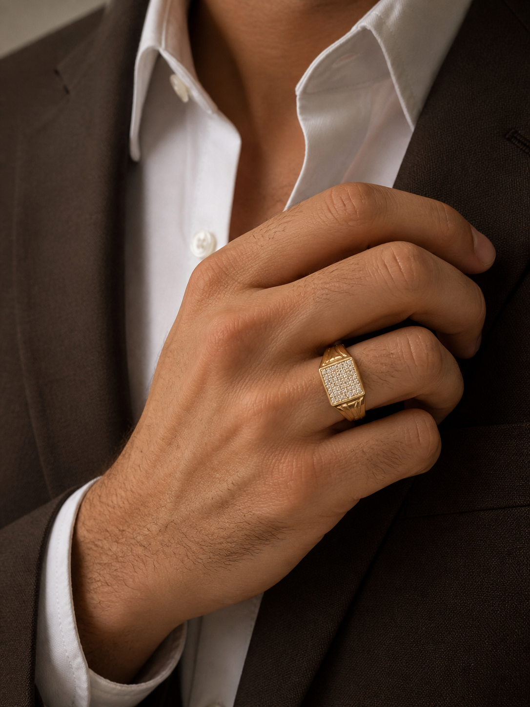 Regal Square Men?s Ring