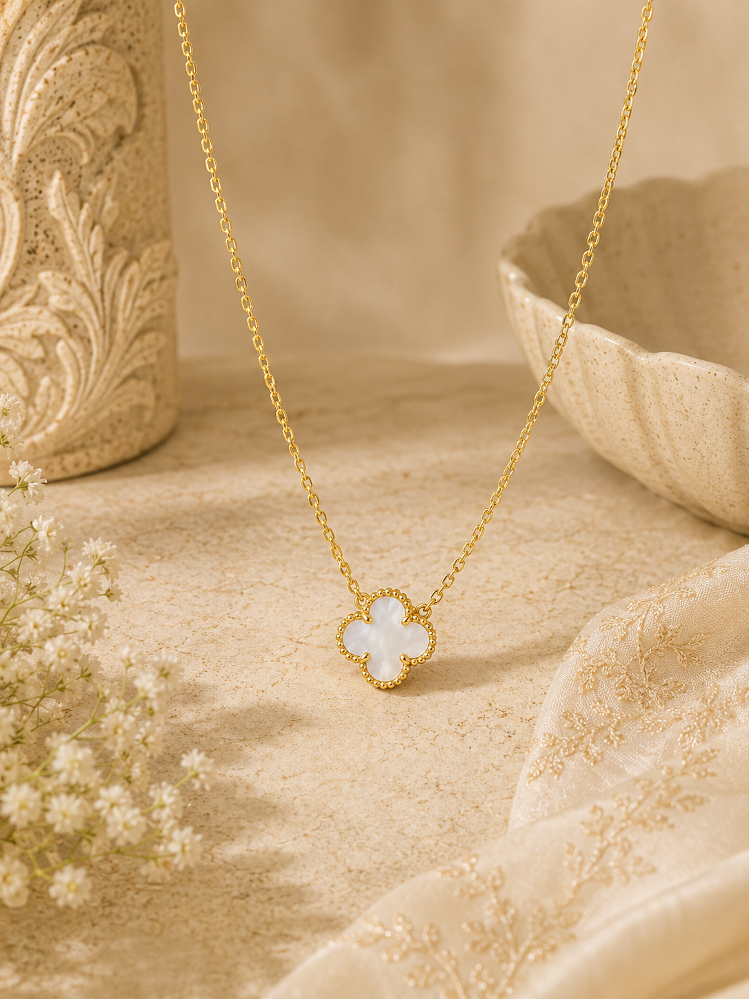 Clover Pearl Pendant Necklace