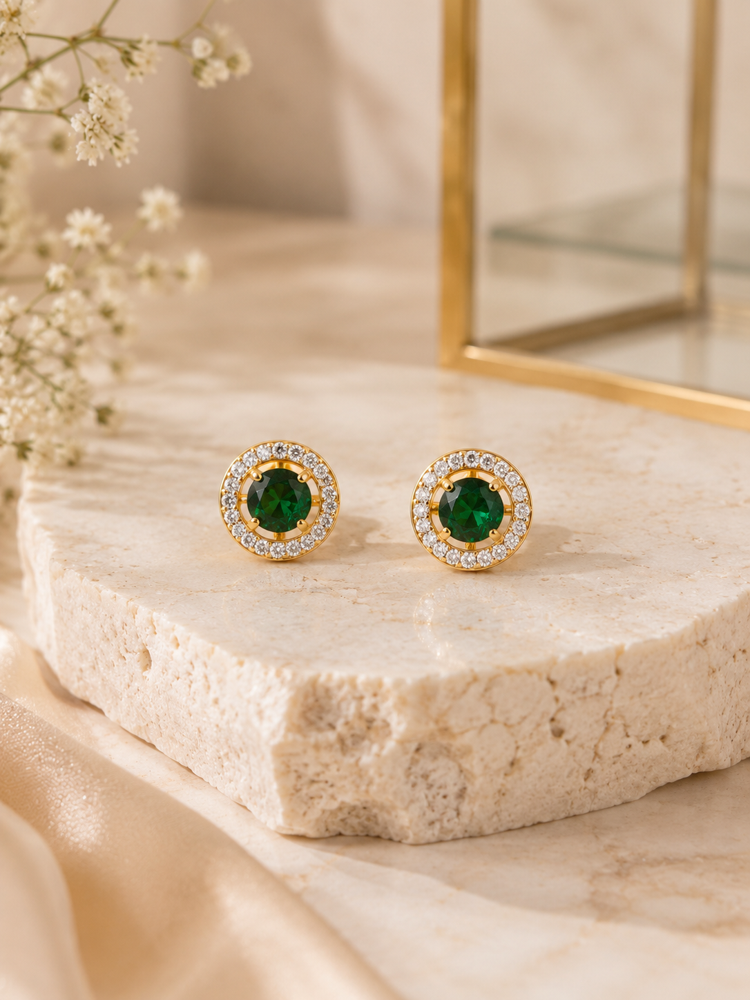 Emerald Aura studs
