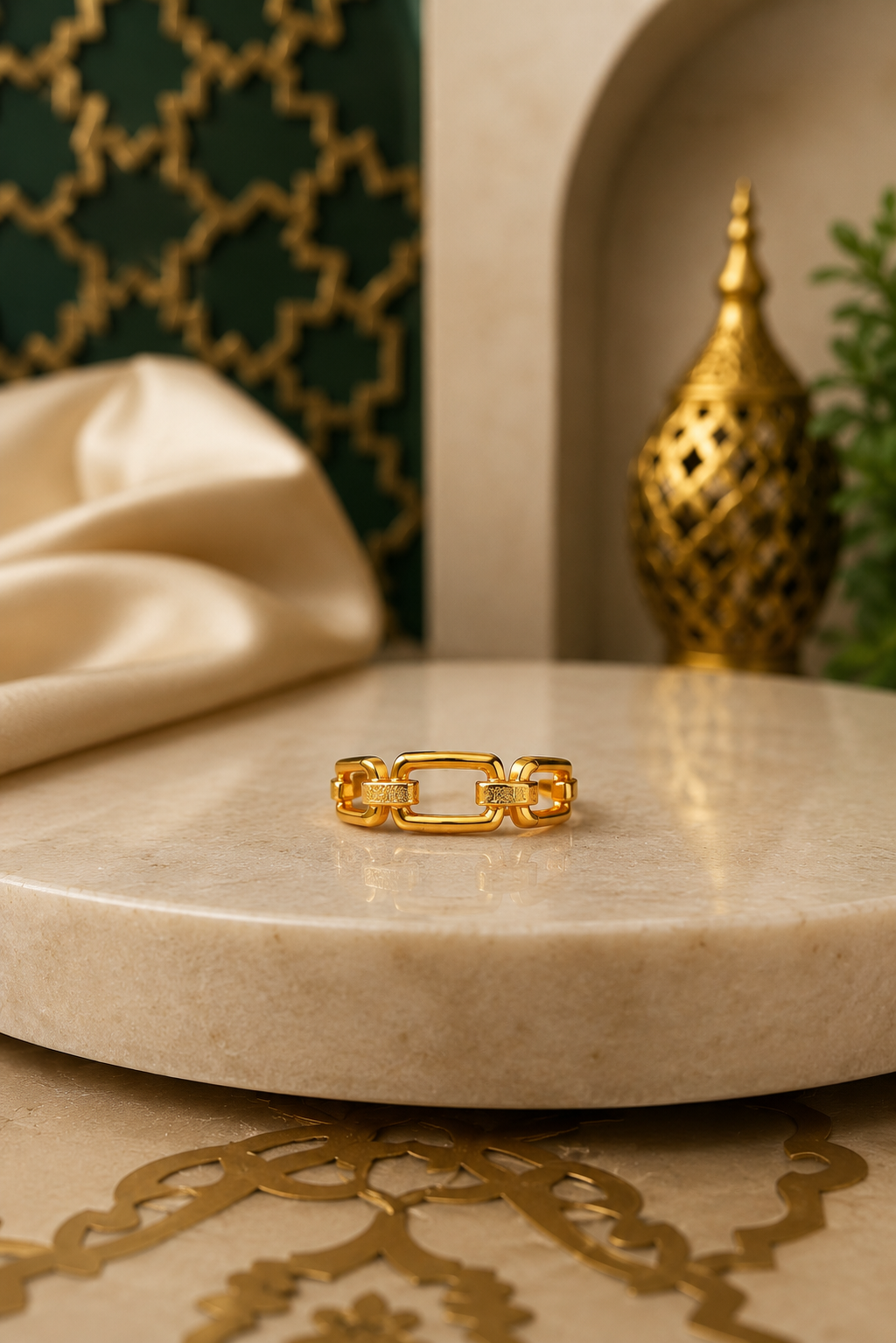 LinkLuxe Gold Ring