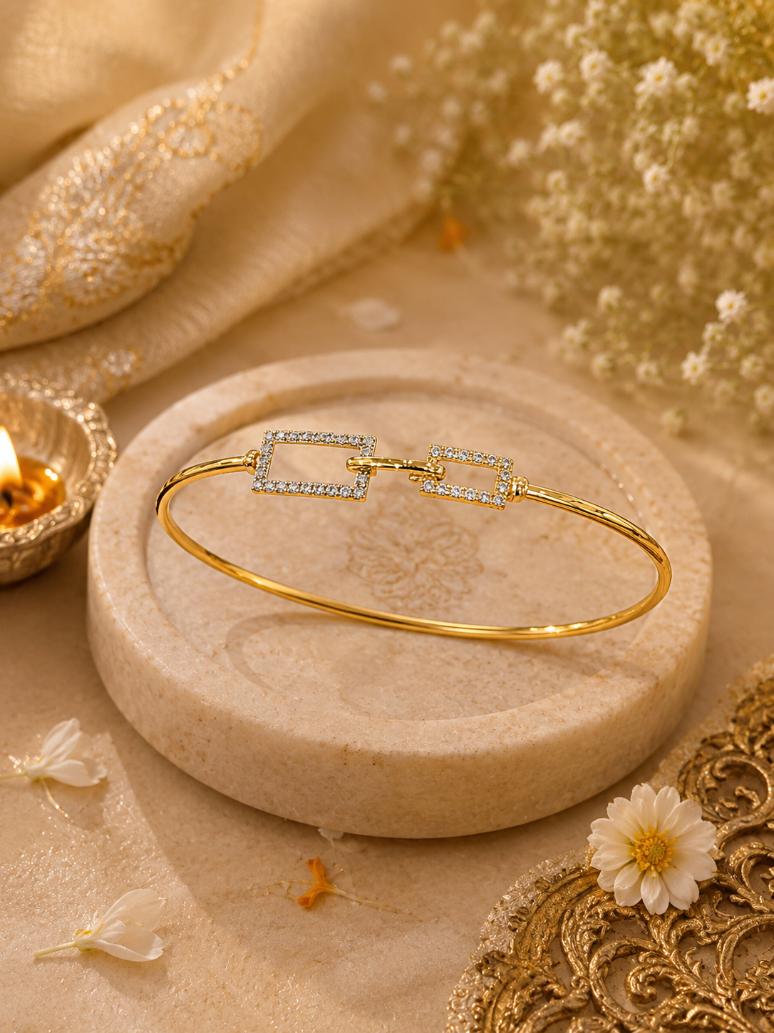 Geometric Link Open Bangle