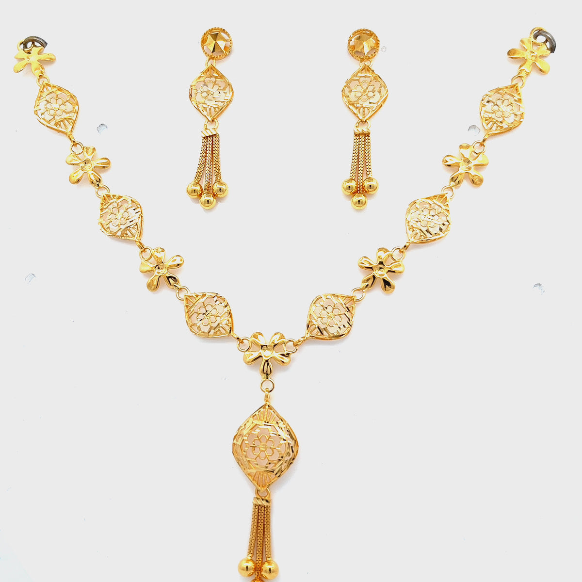 Roxanne Plain Necklace